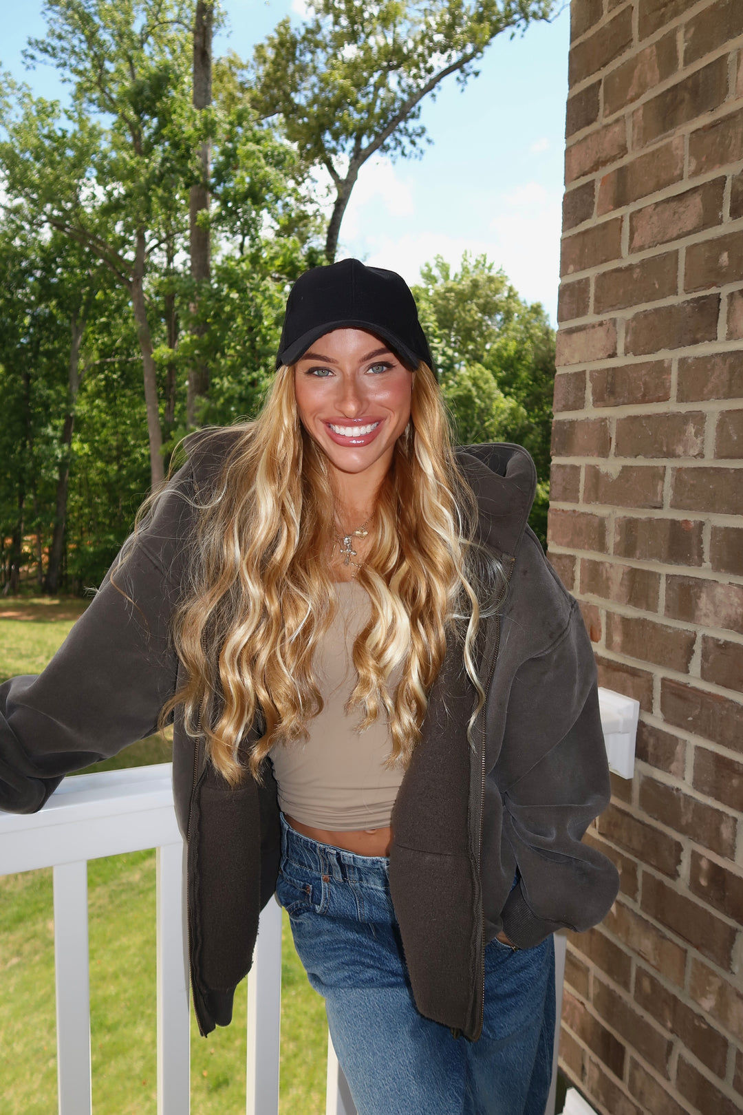 HALLIE: Premium Synthetic Wig